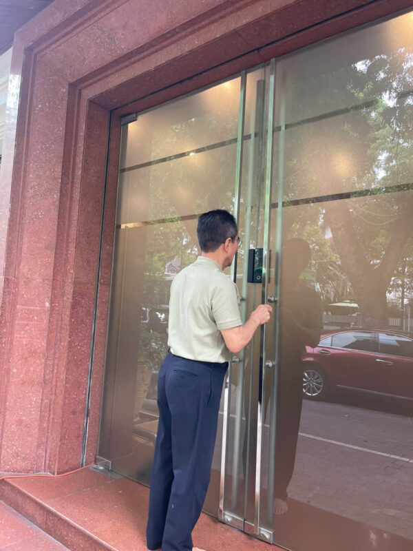 Khóa cửa kính BK Lock K02