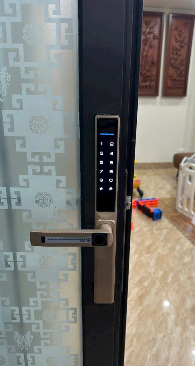 bk lock 4 Khóa cửa nhôm BK Lock K01