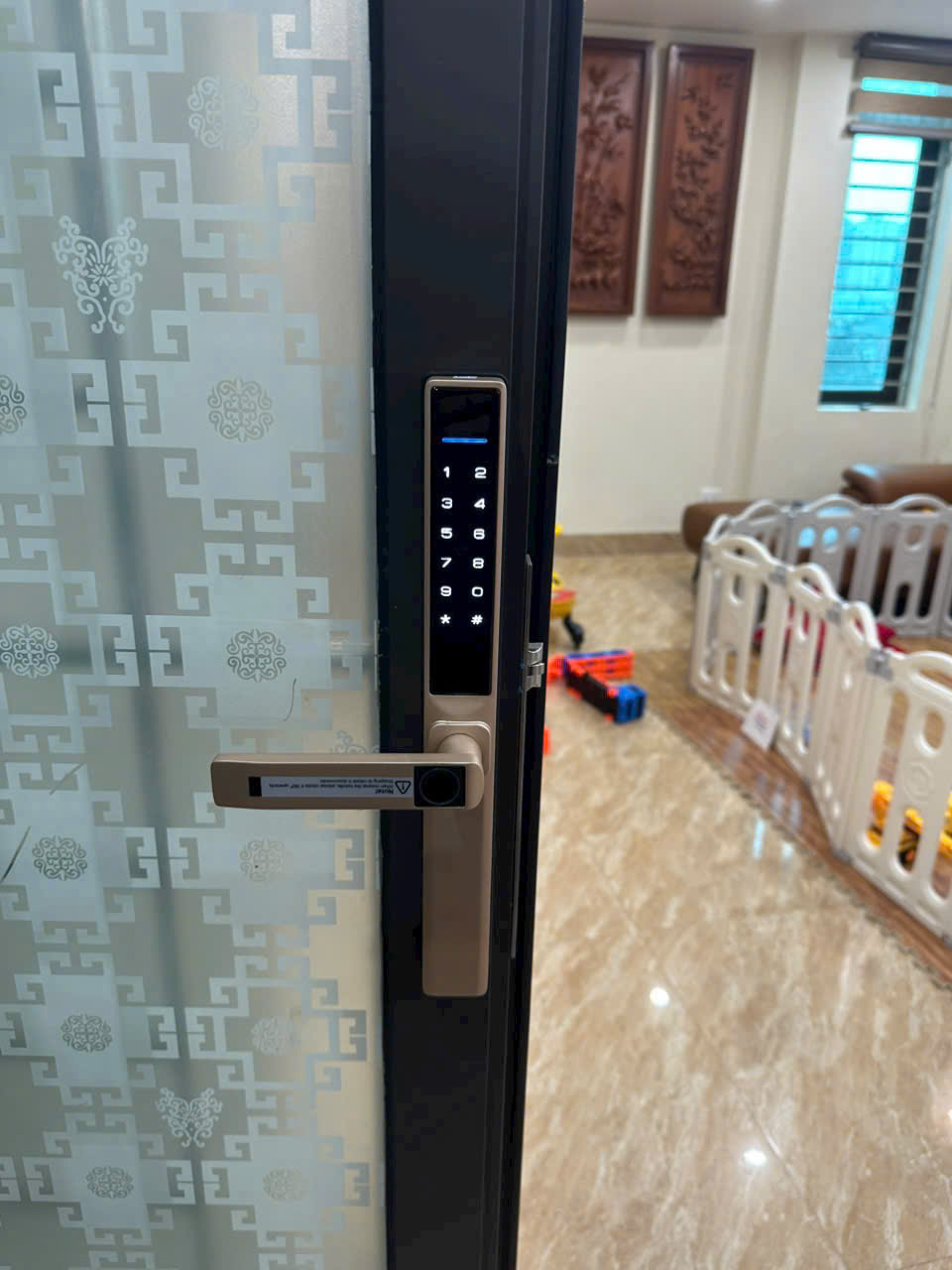 bk lock 5 Khóa cửa nhôm BK Lock K01